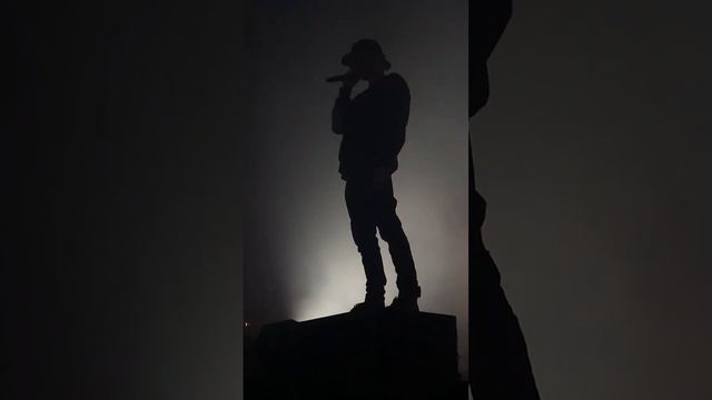 Rocket — Dinero C концерта в Питере 20.10.23, видос от @devka_real_tupaya