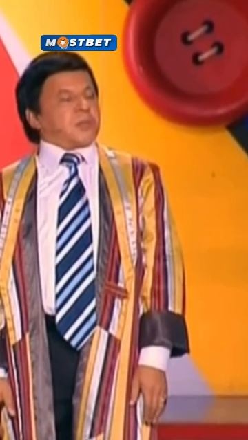 Кругом обман #shorts #кривоезеркало #петросян #уральскиепельмени #смехопанорама #юмор #юмористы смотреть онлайн