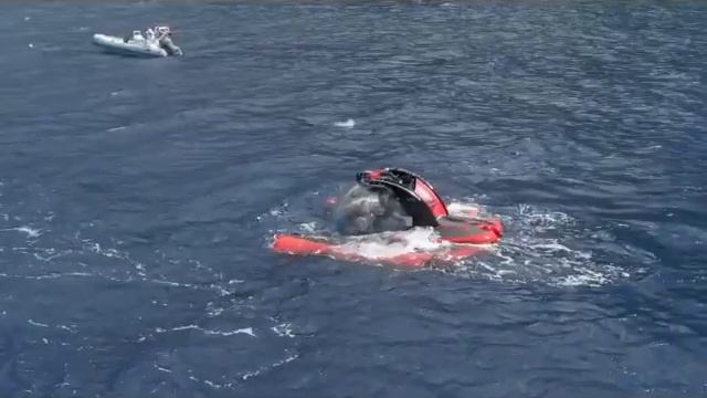Brownies YachtDiver U-Boat Worx C-Explorer Submarine смотреть онлайн