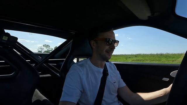 Его принято БОЯТЬСЯ, а я улыбаюсь за рулём смотреть онлайн