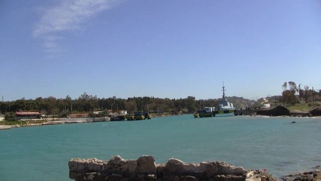 French frigate La Fayette (F710) смотреть онлайн