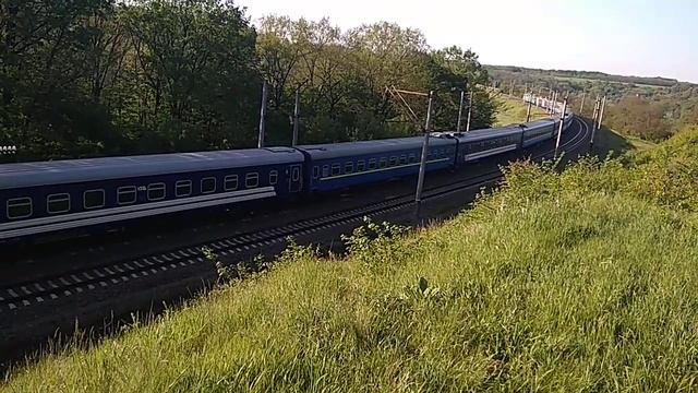 Пассажирский следует на Полтаву с опозданием на один час.VID 20230515 072248 смотреть онлайн