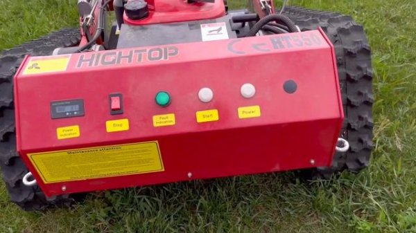 Газонокосилка на гусеницах с пультом. RC lawn mower.