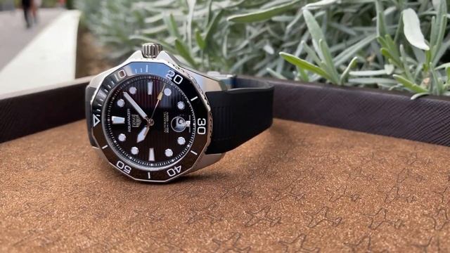 TAG HEUER AQUARACER PROF. 300 BLACK 43 mm смотреть онлайн
