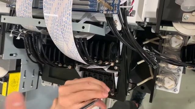 How to install print head, head cable and damper of NC-UV0609PEIII uv printer смотреть онлайн