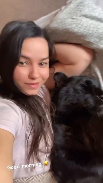 У всех кошки как кошки а у неё пантера настоящая! :-) - @Lunathepantera смотреть онлайн