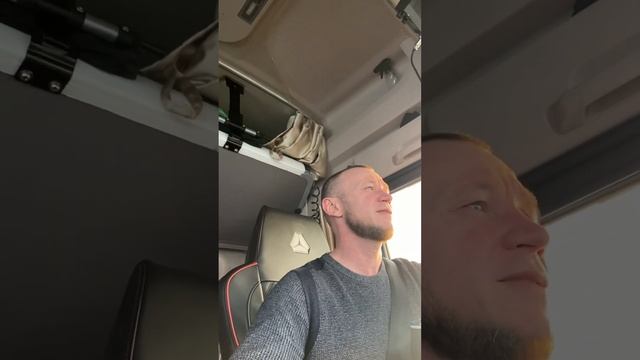 Советы по зимнему вождению для начинающих дальнобойщиков!!! Как не разбить машину на гололеде! смотреть онлайн