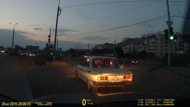 Направо на красный с левой полосы смотреть онлайн
