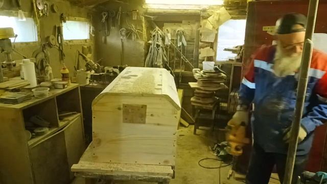 Сундук с полукруглой крышкой из Нижнего шкафта, как сделать своими руками. смотреть онлайн