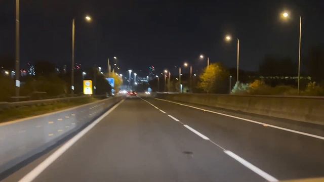 Driving at Night in England || Night out || Night Driving M62 M621 || Driving at Night in Leeds UK. смотреть онлайн