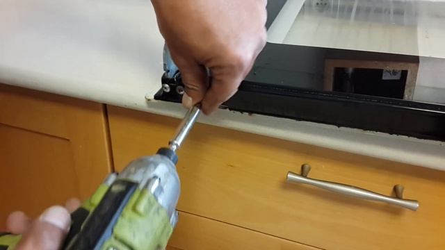הדרכה - פירוק והרכבה דלת של תנור אפיה סאוטר. смотреть онлайн