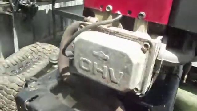 Briggs 15 Hp Running Engine Tag #950E смотреть онлайн