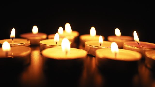 vecteezy_candles-burn смотреть онлайн