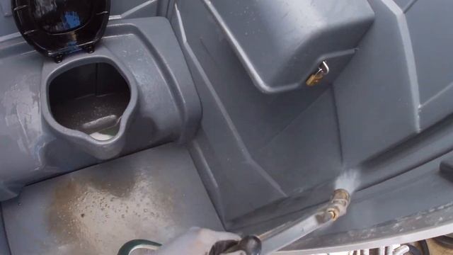 Pumping a portable toilet. смотреть онлайн