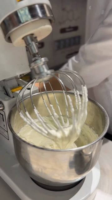 В День десерта заглянули на занятие к студентам РОСБИОТЕХа 🧁 смотреть онлайн