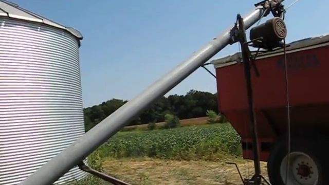 Cleaning Seed Wheat with Clipper No. 27 смотреть онлайн