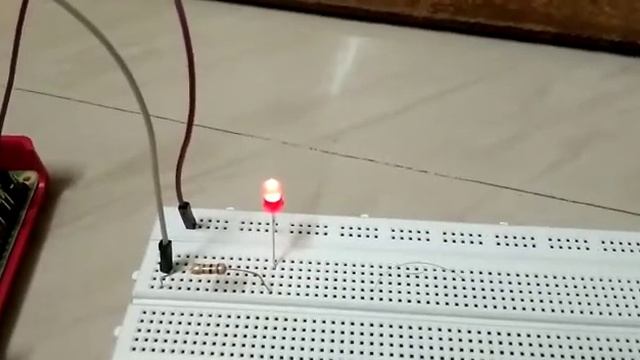 Interfacing with Raspberry Pi (COURSERA) Week 4 Assignment смотреть онлайн