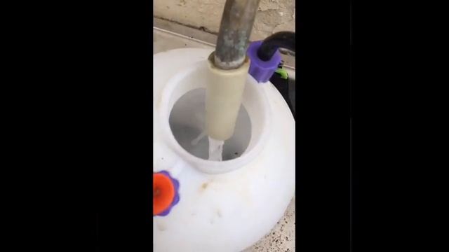 Опрыскиваю деревья от тли. смотреть онлайн
