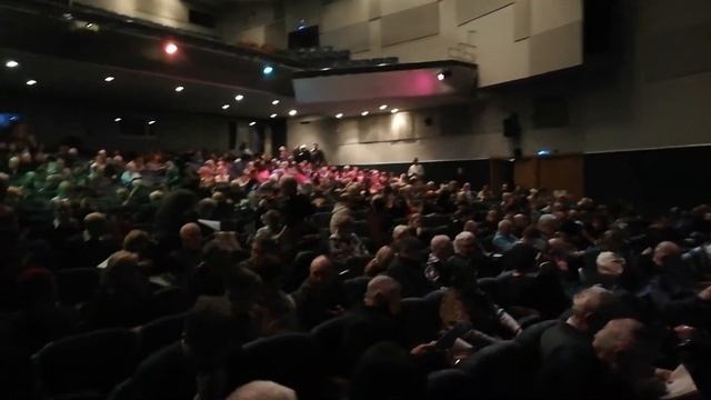 Обстановка в зале до начала второго заседания кредиторов ПАО БАНКА "ЮГРА" смотреть онлайн