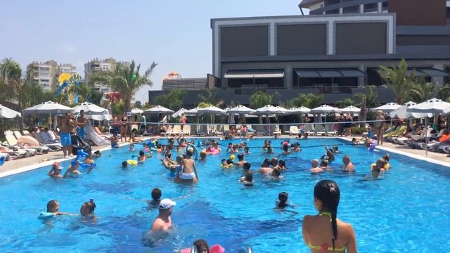 Royal Seginus Hotel Pool Game - August 2018 HD www.funcolic.com смотреть онлайн