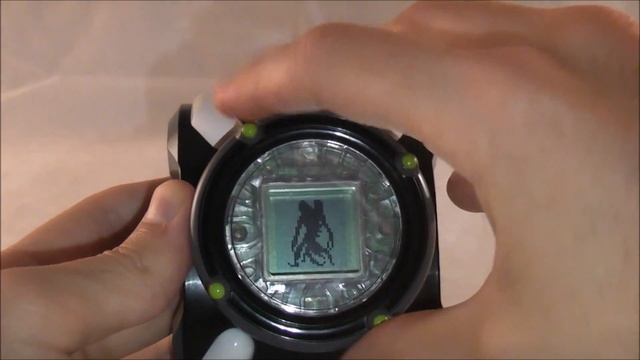 Ben 10 Classic Deluxe Omnitrix Review (LCD Game)