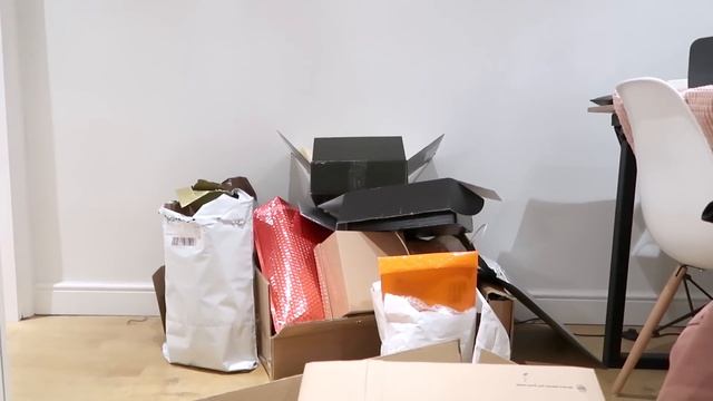 BLOGGER MAIL UNBOXING HAUL | Vlogmas Day 7 | I Covet Thee смотреть онлайн