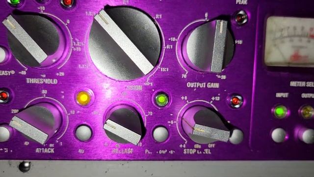 My Preferred Settings on my DBX 162SL Compressor. смотреть онлайн