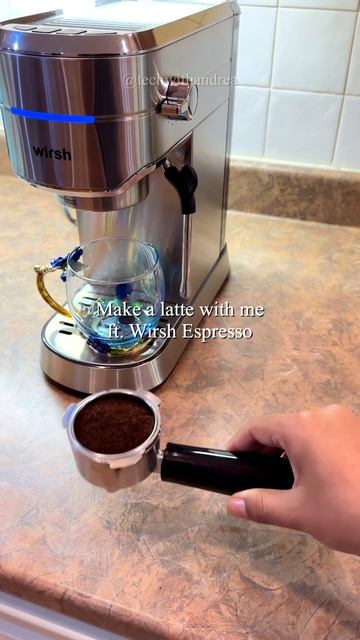 It’s snowing! Make a latte with Wirsh at Home. смотреть онлайн