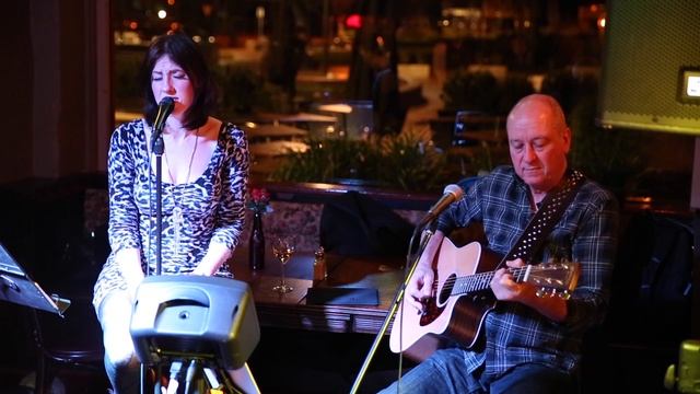 Tara Louise Duo - Painter Song (Norah Jones) смотреть онлайн