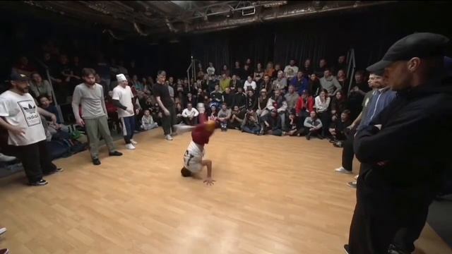 TsipaTron on "V1 BATTLE" SAINT-P смотреть онлайн