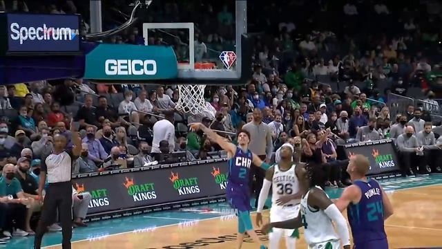 LaMelo Ball just crossed Marcus Smart into another dimension | Hornets vs Celtics смотреть онлайн