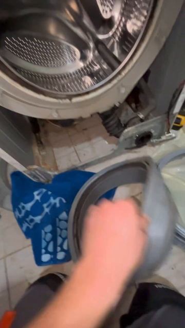 Неприятный запах в стиральной машине. смотреть онлайн