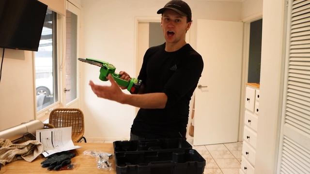 $135 Mini ChainSaw Review смотреть онлайн
