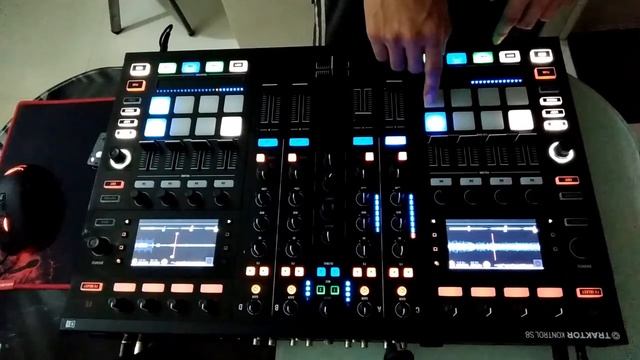 NI Traktor S8 EDM Mix | DJ Brave смотреть онлайн
