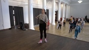 BATTEMENT TENDU в технике modern jazz | Современный танец