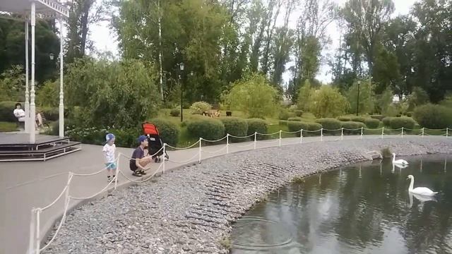 Семейный отдых. Вольский городской парк. смотреть онлайн