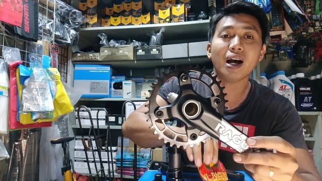 INILABAS NA!!! RAGUSA XM-800 ang crankset na NAKAhollotech na!! presyong pang MASA!! смотреть онлайн