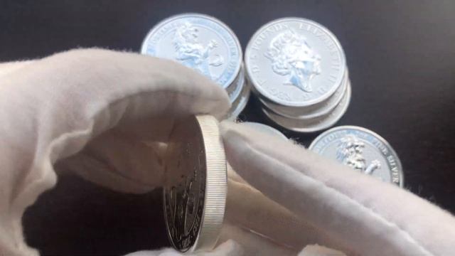 Белый Лев серебро 2020 Чудовища Королевы 2 oz / White Lion silver Queen`s Beasts смотреть онлайн