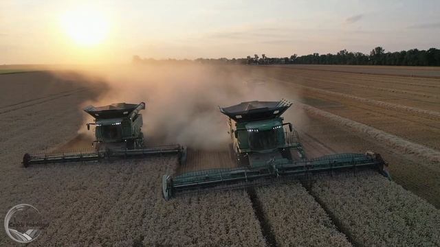 2x JOHN DEERE X9 1100 + 12,2m & 8370RT + Elmer's Haul Master 🔰
