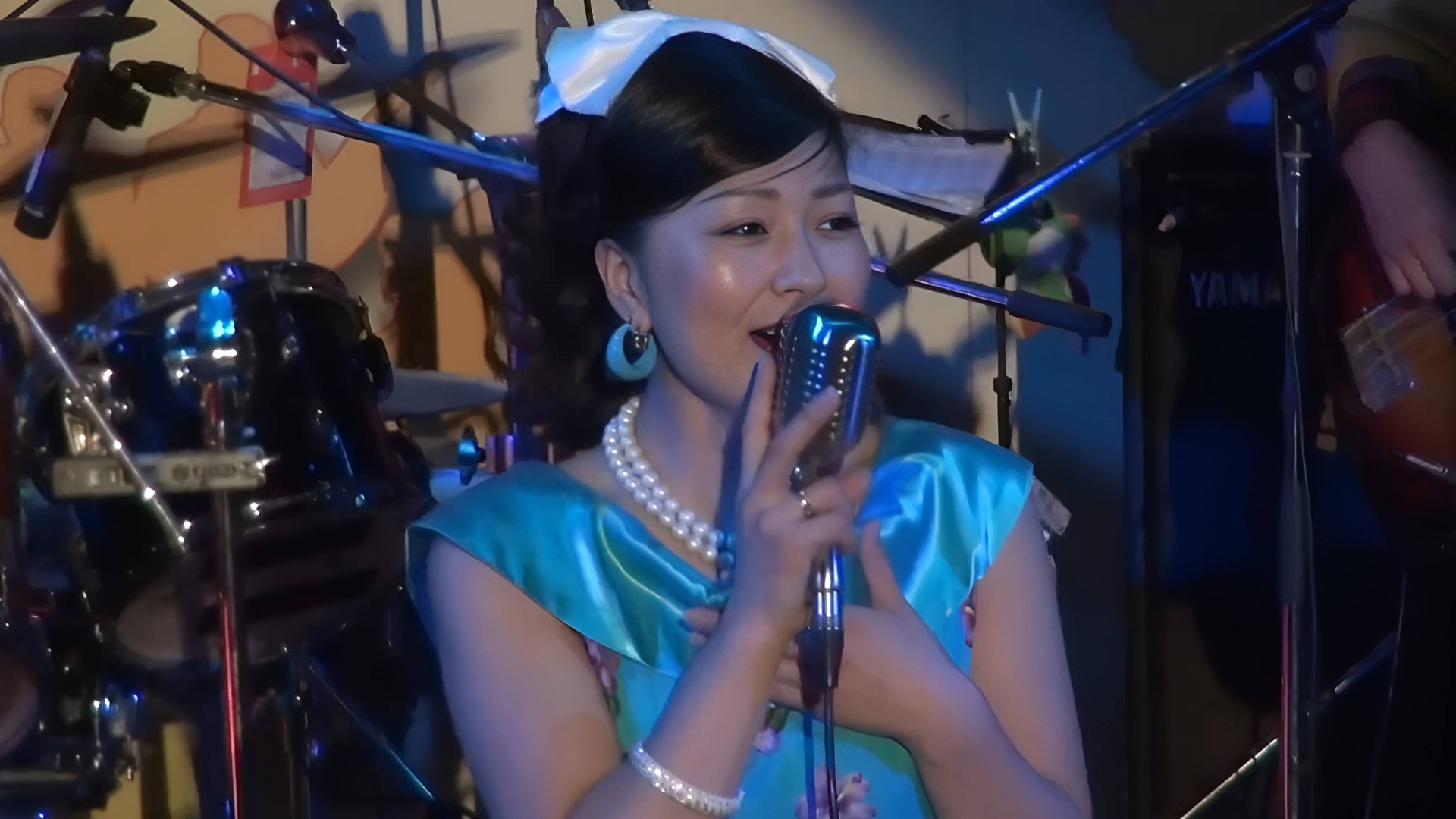 恋の季節 / Сезон Любви / SANDY  Live At HITPARADE CLUB / Beppu, Japan