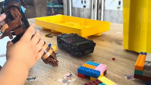 Лего енот Ракета