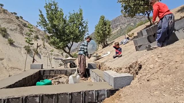 Rural couple. In Babak's absence, his wife Narges takes care of the family @par8484 смотреть онлайн