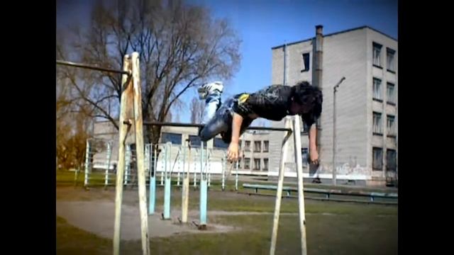 Dmitry Orel 2011. Happy Birthday (acro street, gimbarr).wmv смотреть онлайн