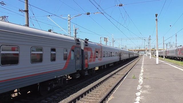ЭП2К-240. С поездом №055А, сообщением: Санкт - Петербург - Москва. смотреть онлайн