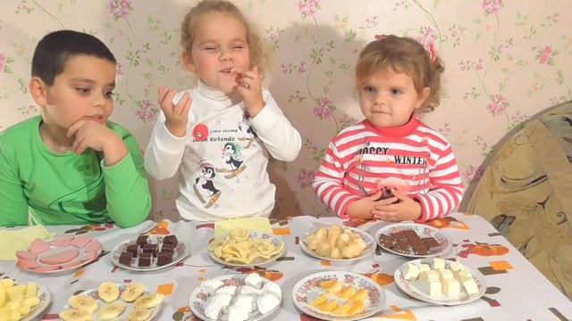 Челендж "Дегустатор". Відгадуємо продукти | Челлендж "Дегустатор". Угадываем продукты смотреть онлайн