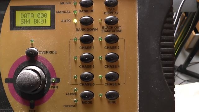 Tutorial: Weiche Übergänge mit DMX-Pult (Lichtsteuerung) смотреть онлайн