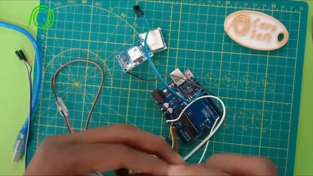 Women Safety Device With GPS Tracking and Sms Alerts || With Arduino || смотреть онлайн