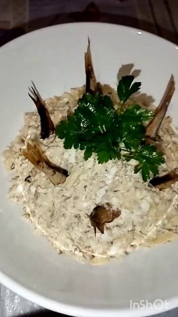 Салат Рыбки в пруду. Новогоднее меню 2022 г готовим дома.Fish salad in the pond New Year's menu. смотреть онлайн