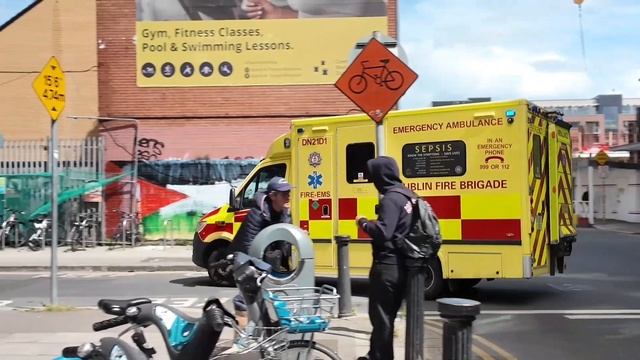 Tara Street- Dublin Fire Brigade Vehicles responding 4/7/24 смотреть онлайн
