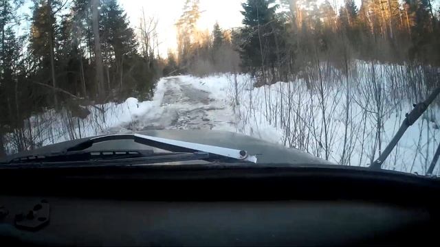 последний заезд в делянку! дорога рухнула мы не успели до пилить, смотреть онлайн
